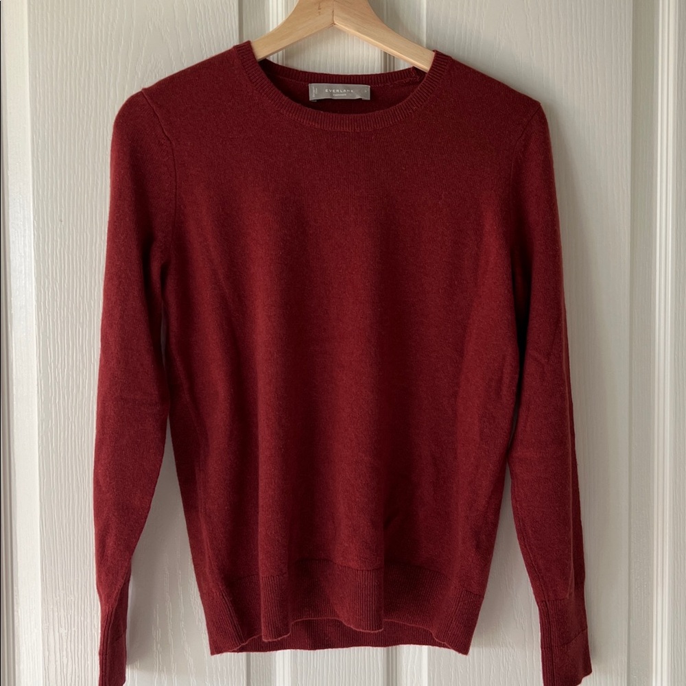 Everlane Wine color cashmere Sweater